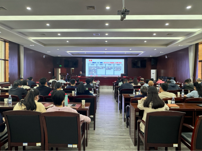 图为“梅花讲堂”现场